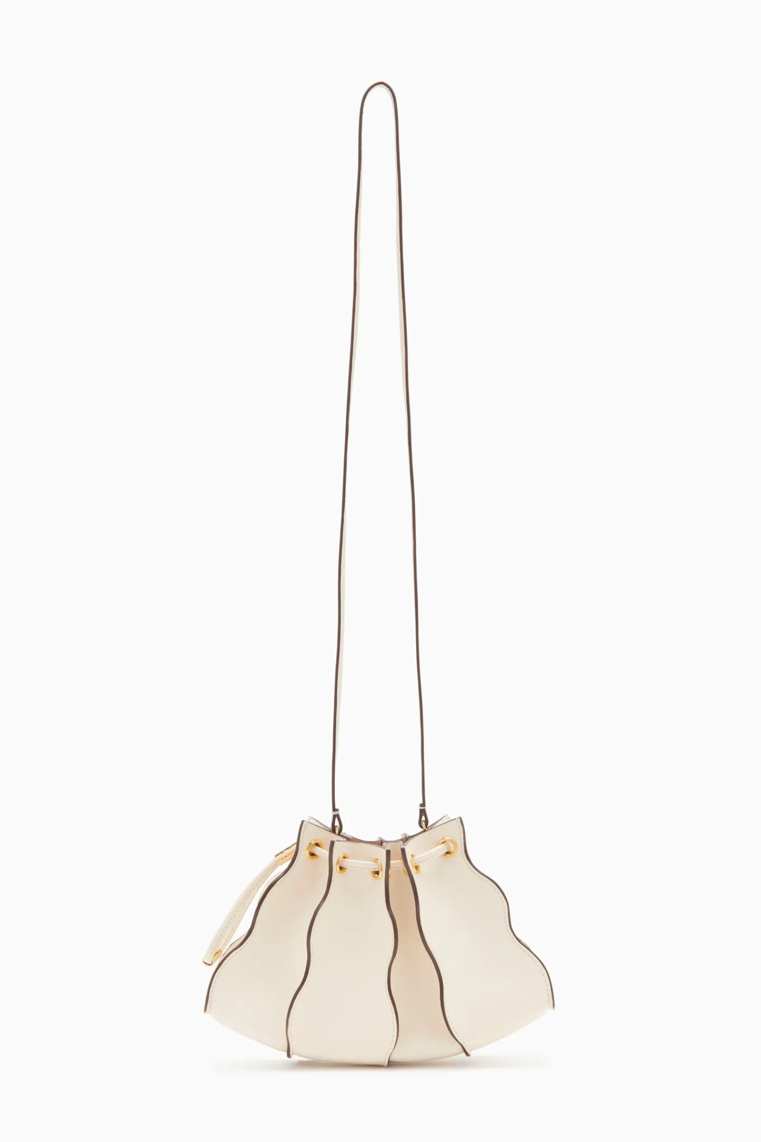 adria_pleated_wave_wristlet_4-2.webp Adria Pleated Wave Wristlet<Ulla Johnson Shop