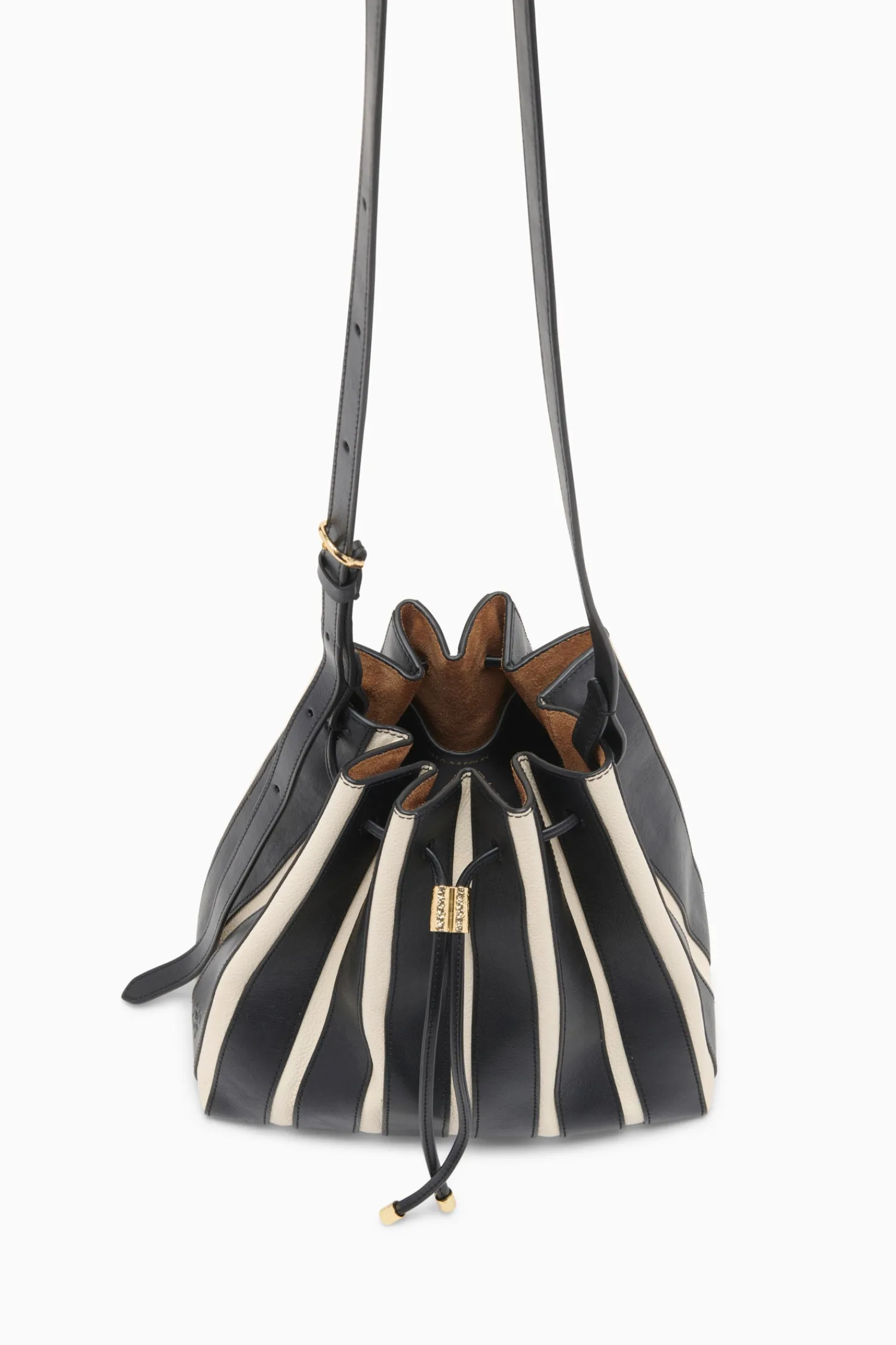 alma_everyday_bucket_3-1.webp Alma Everyday Bucket<Ulla Johnson Flash Sale