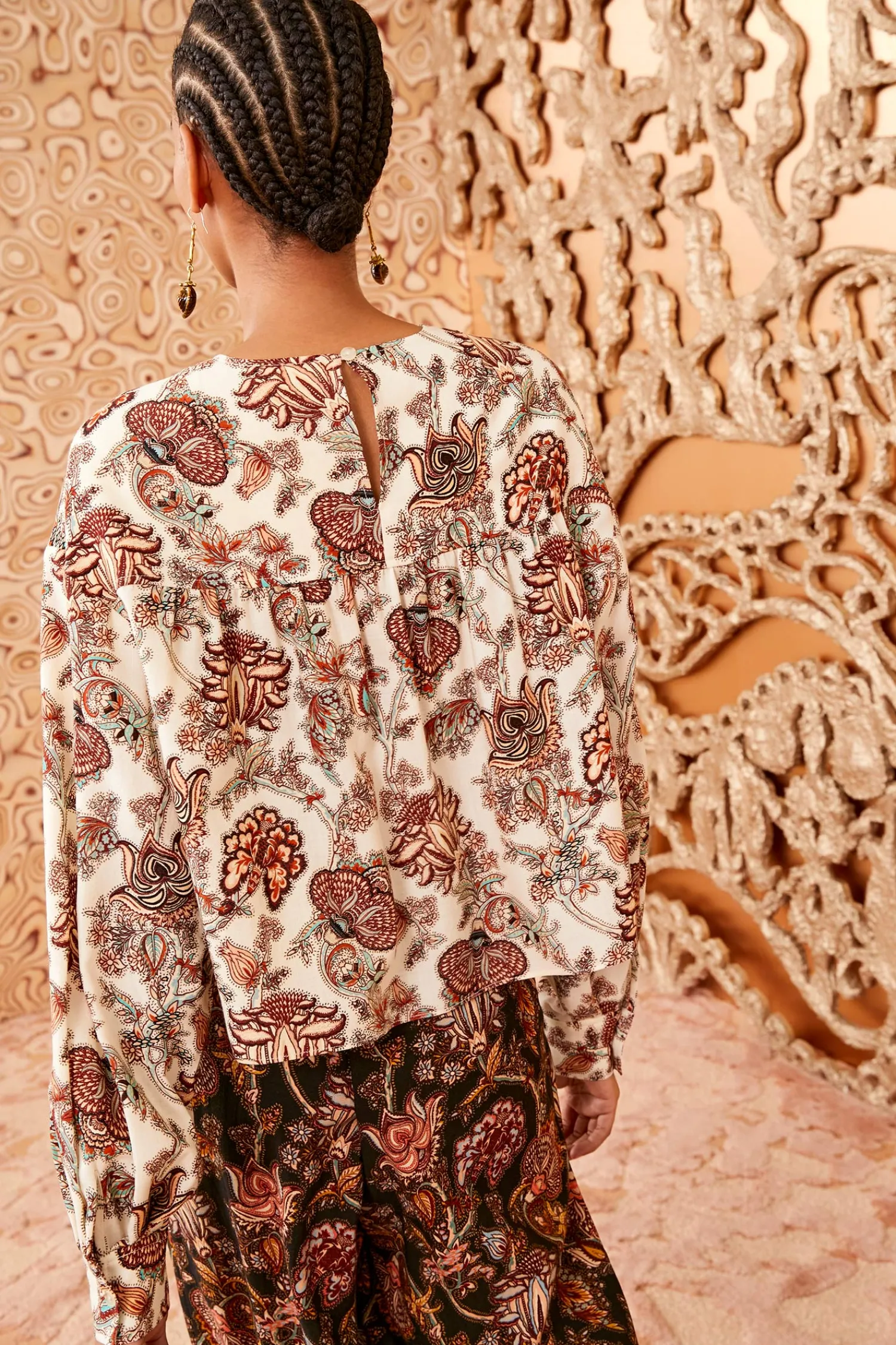 esen_blouse_3.webp Esen Blouse<Ulla Johnson Shop