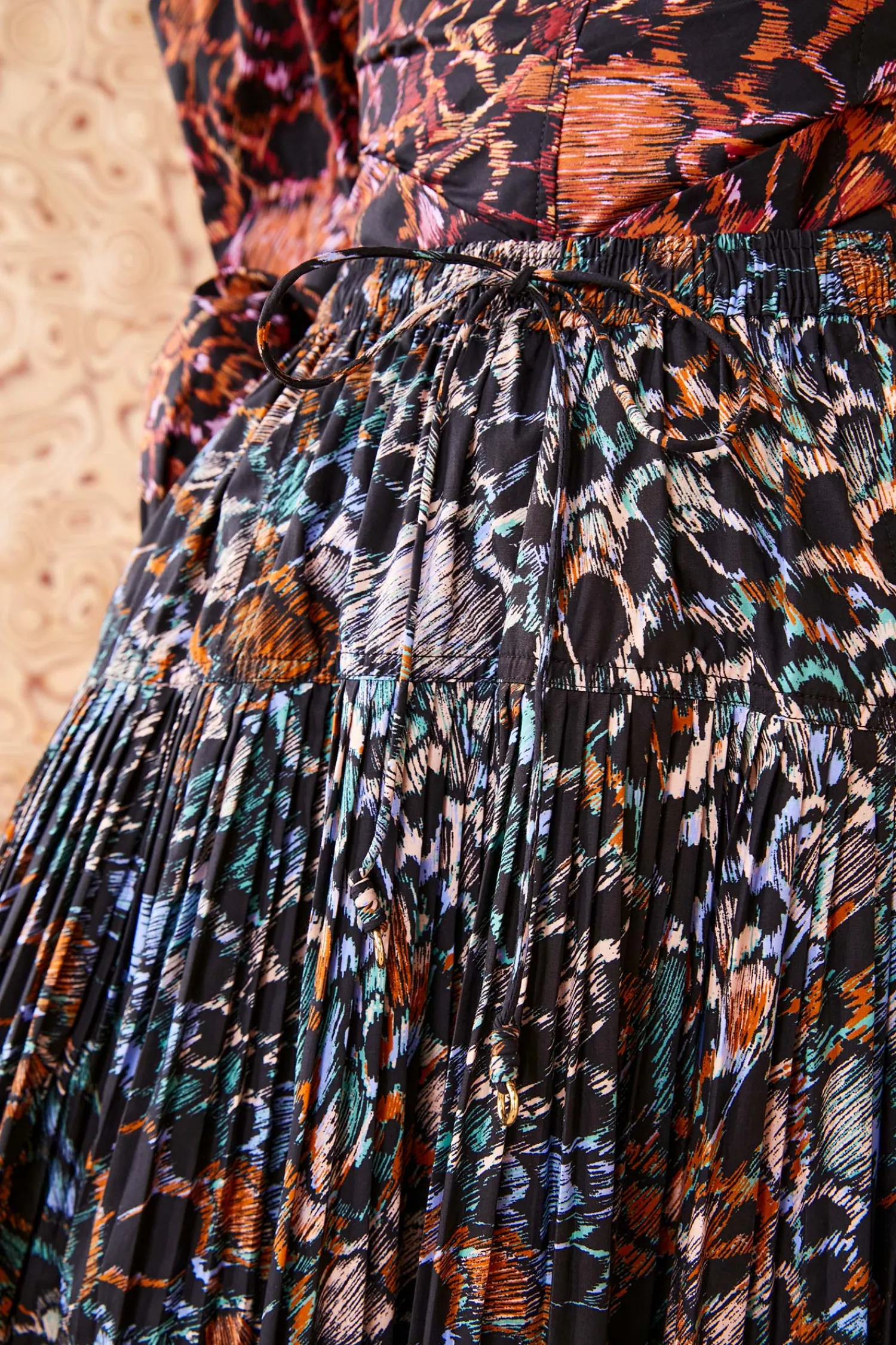 ileida_skirt_1.webp Ileida Skirt<Ulla Johnson Sale