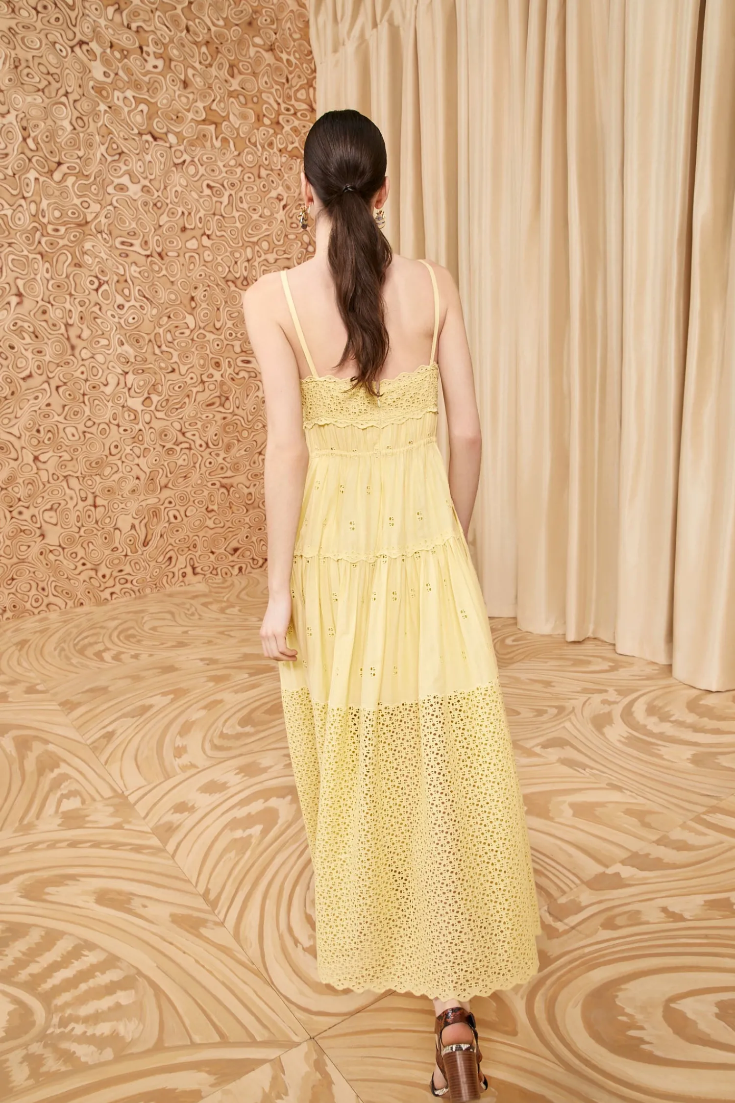 isadore_dress_3.webp Isadore Dress<Ulla Johnson Discount
