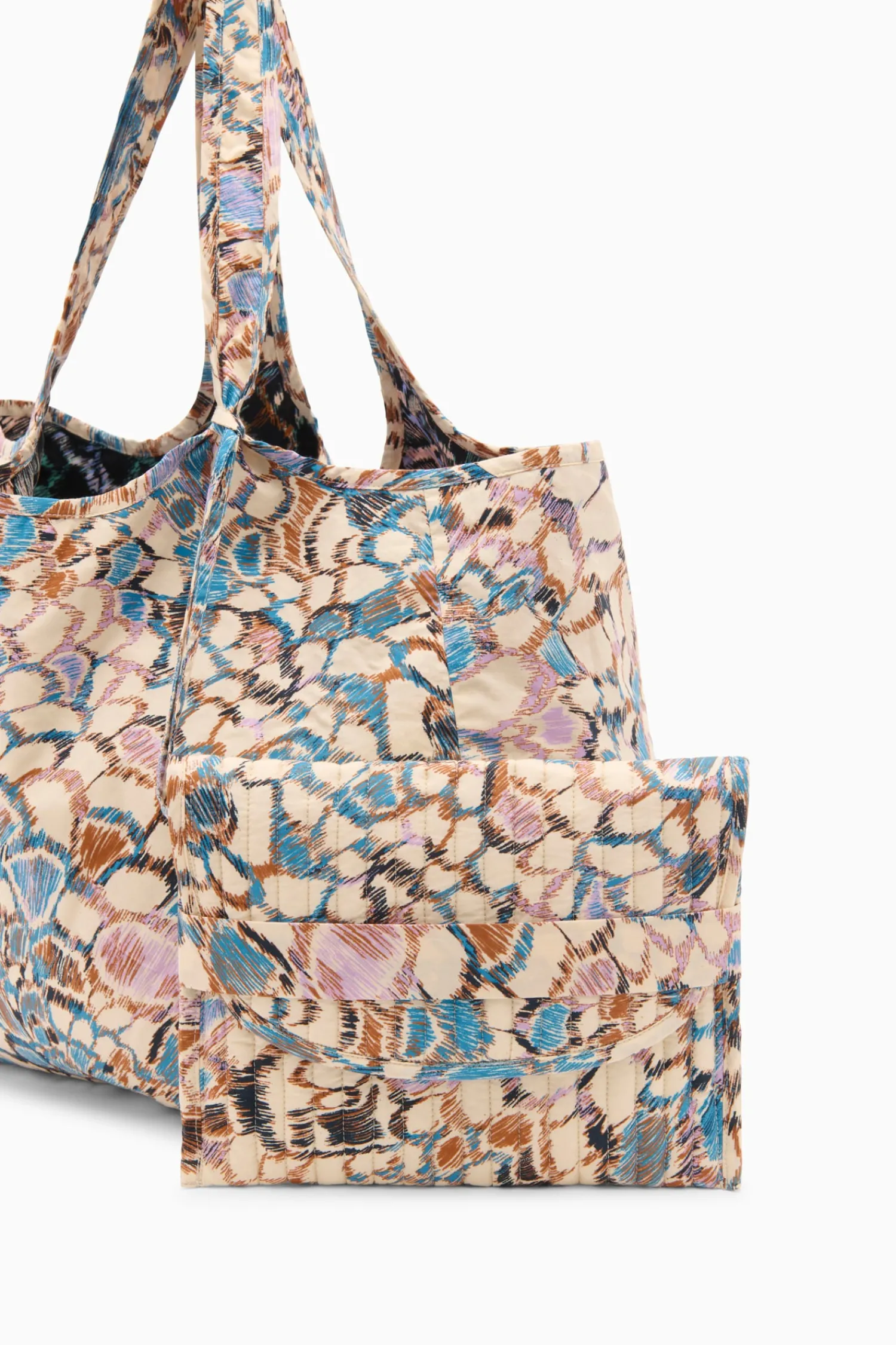 kamari_tote_2-3.webp Kamari Tote<Ulla Johnson Best Sale