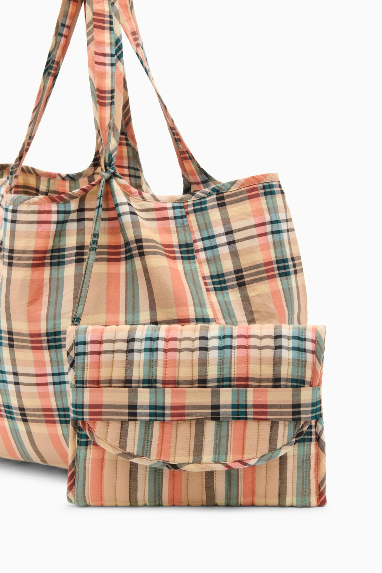 kamari_tote_2-6.webp Kamari Tote<Ulla Johnson Best Sale