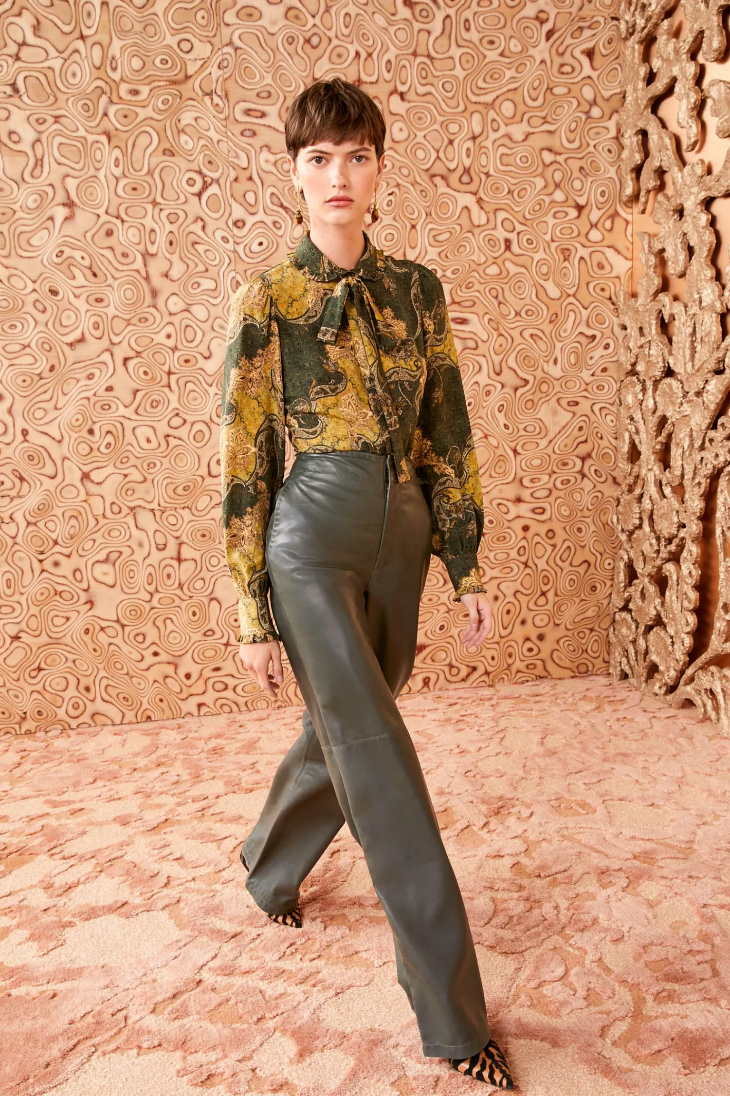 lotti_pant_2-1.webp Lotti Pant<Ulla Johnson Fashion