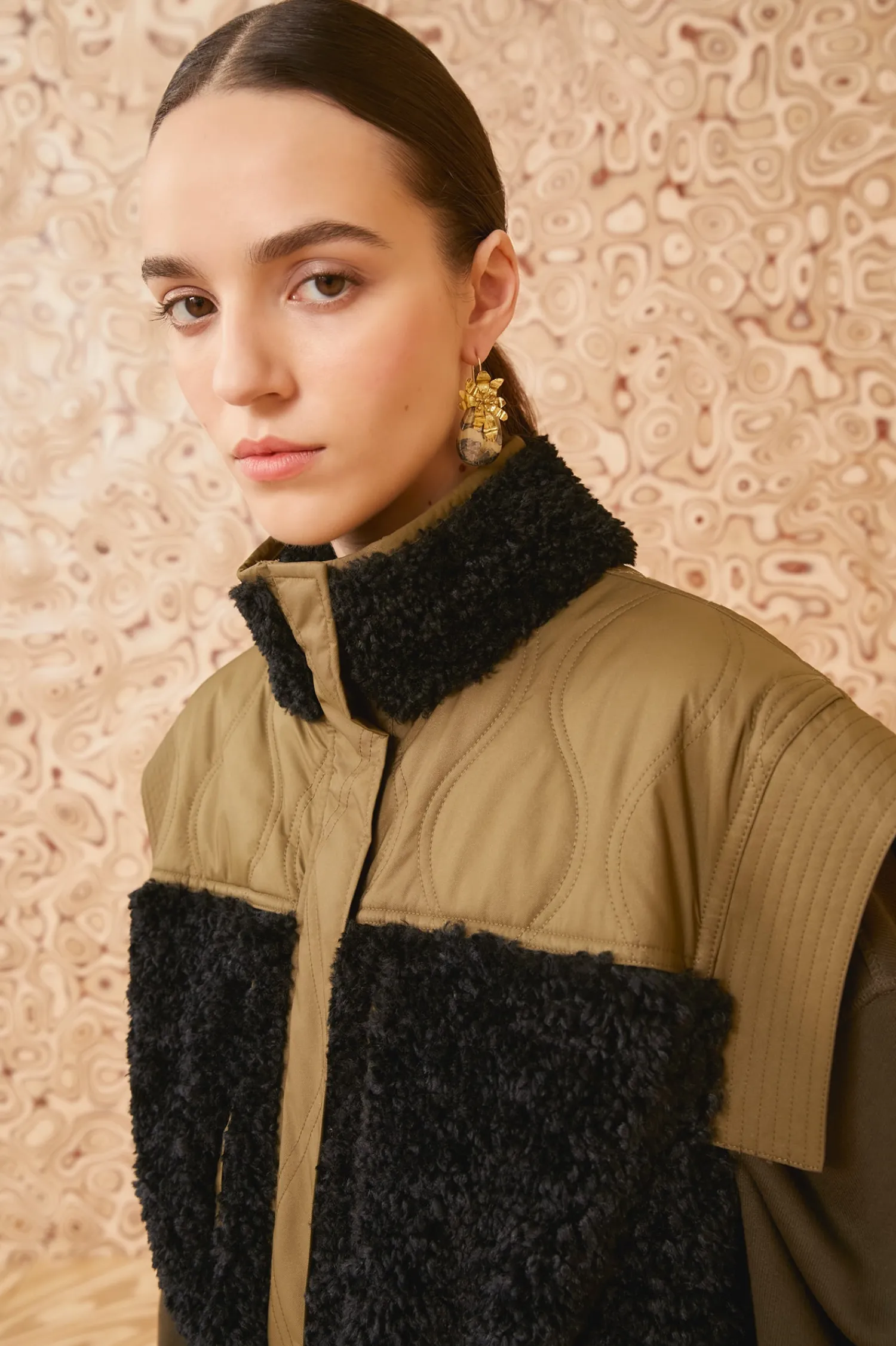 shiloh_vest_3.webp Shiloh Vest<Ulla Johnson Best