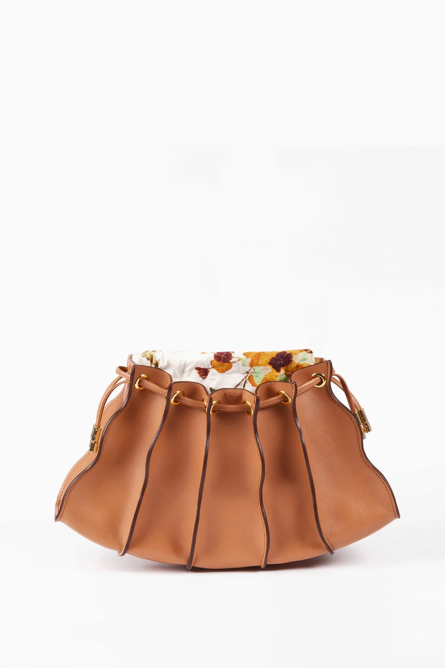 sisley_x_ulla_johnson_adria_pleated_wave_4.webp Sisley X Adria Pleated Wave<Ulla Johnson Shop