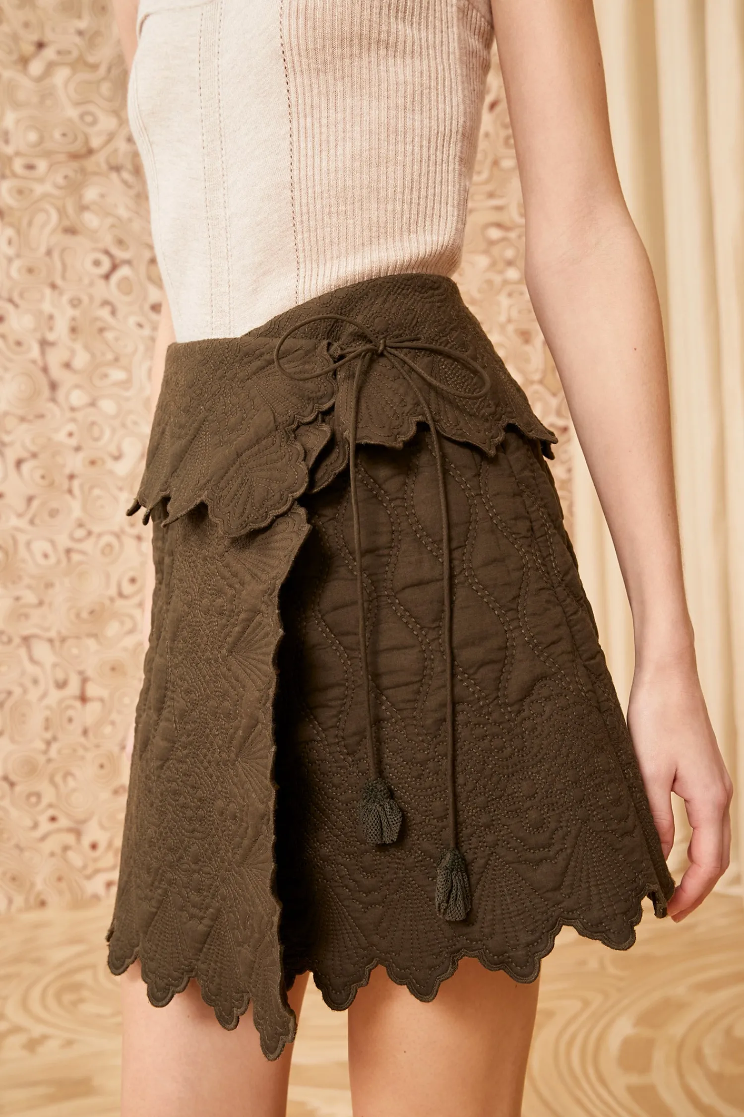 taryn_skirt_1.webp Taryn Skirt<Ulla Johnson Best