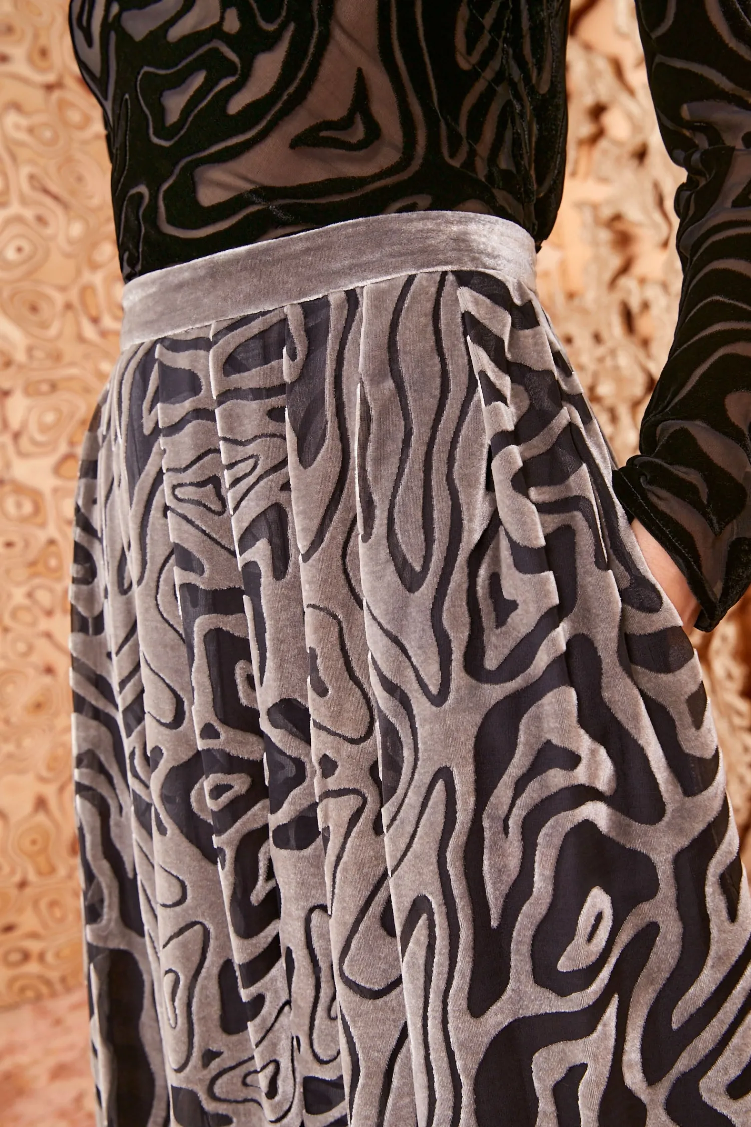 valetta_skirt_1.webp Valetta Skirt<Ulla Johnson Flash Sale
