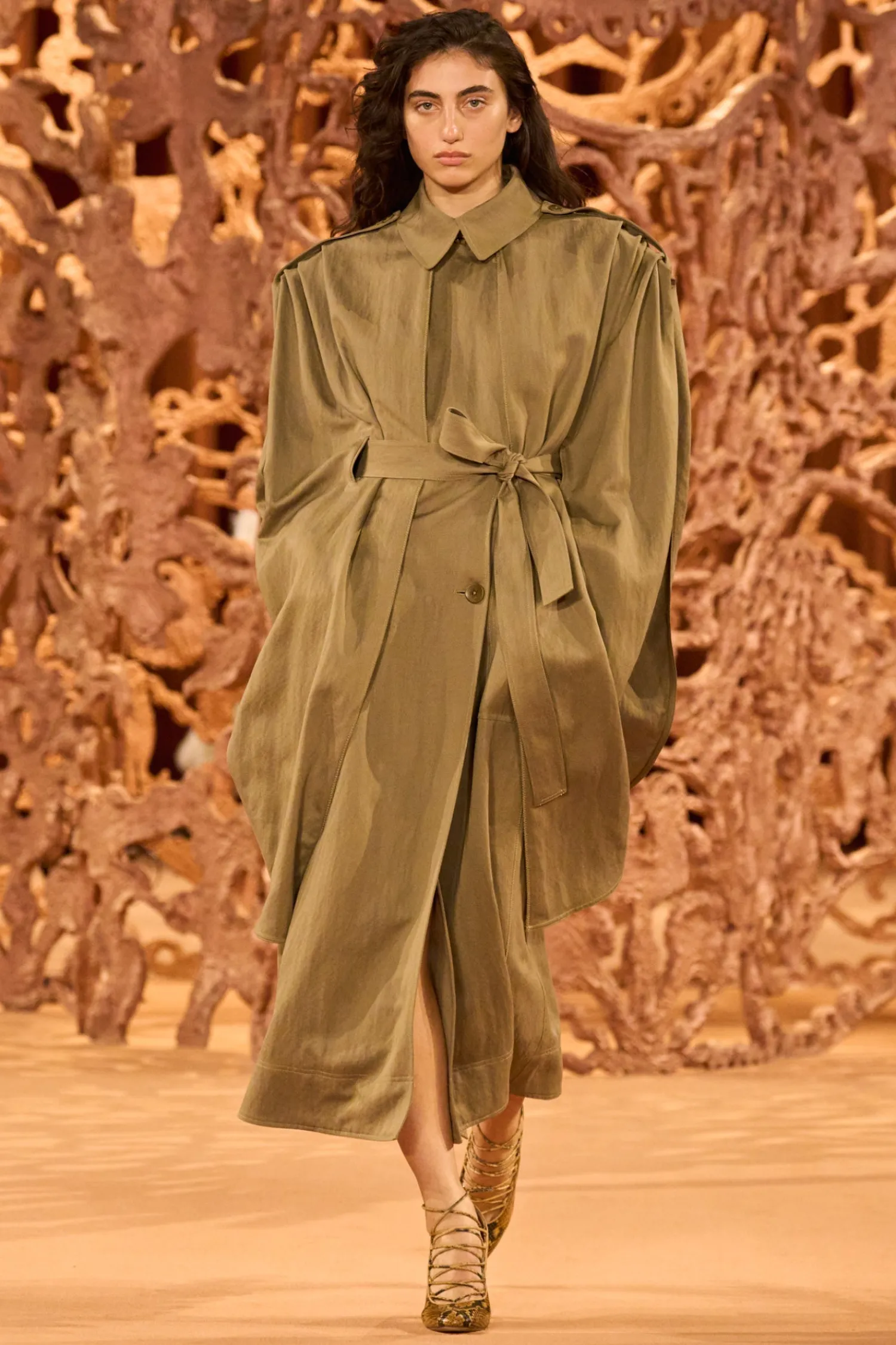 vedi_coat_5.webp Vedi Coat<Ulla Johnson Fashion